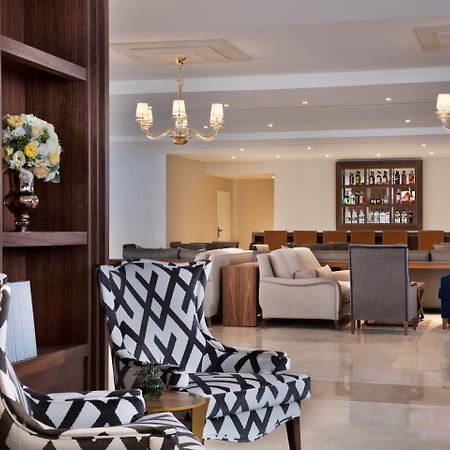 Herbert Samuel Jerusalém Exterior foto The lounge at the airport
