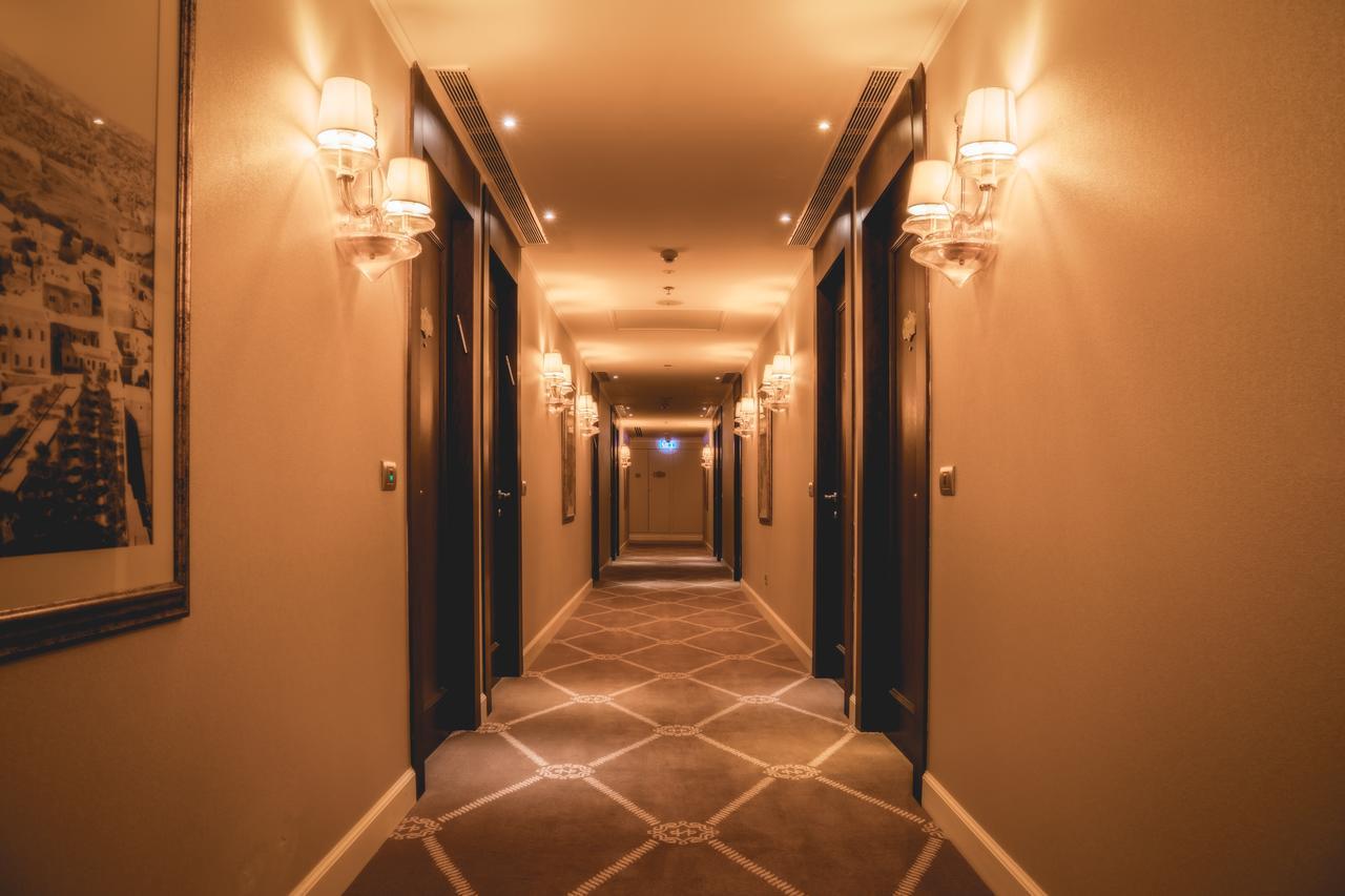 Herbert Samuel Jerusalém Exterior foto A corridor at the hotel