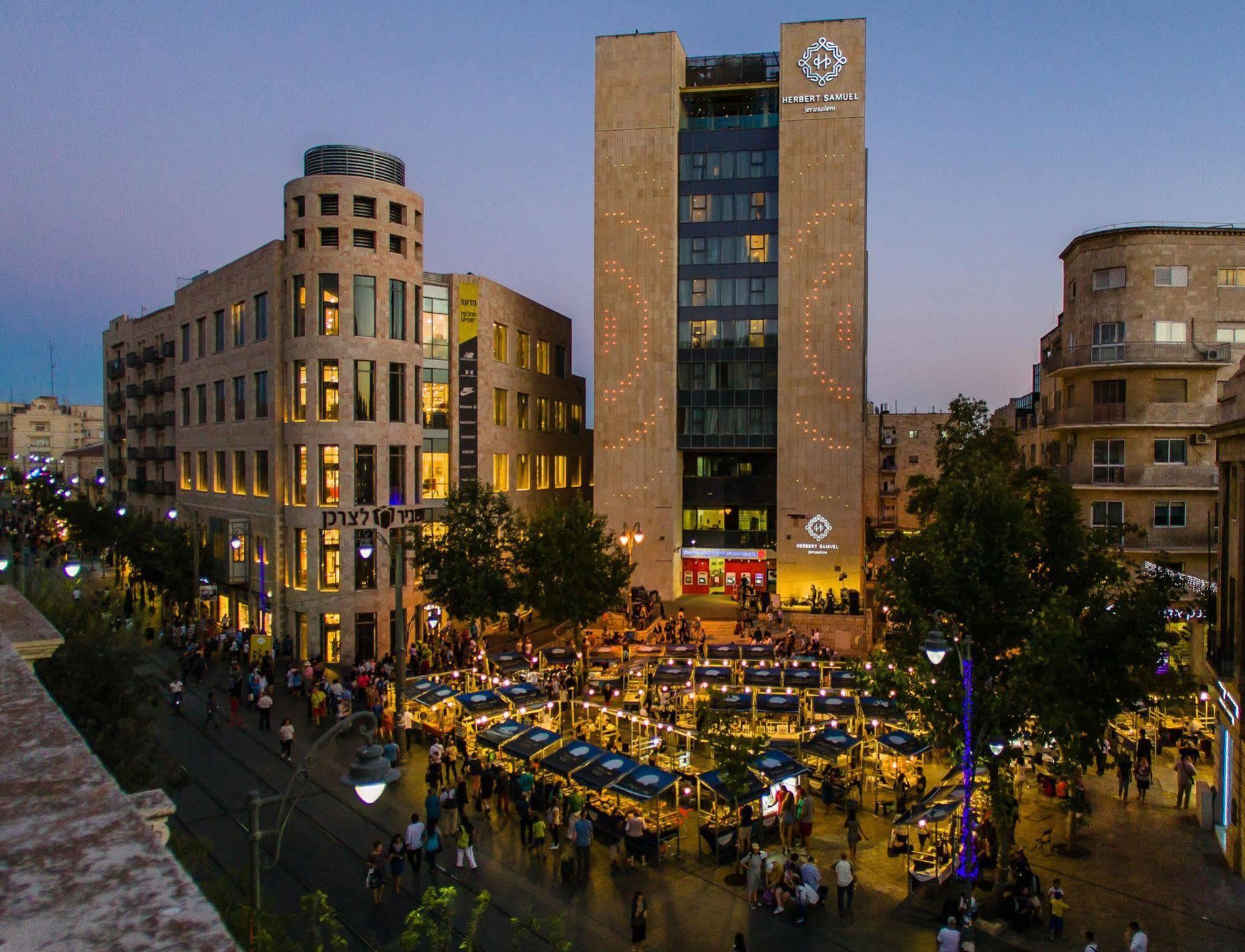 Herbert Samuel Jerusalém Exterior foto The square at night